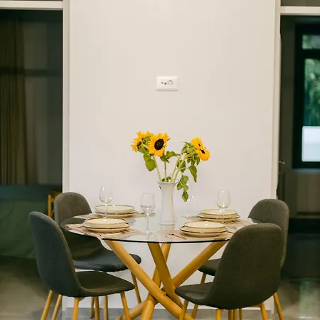 Evgenia's House * Ampavris