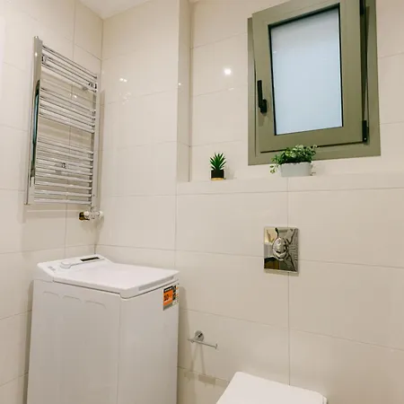 Evgenia's House Ampavris