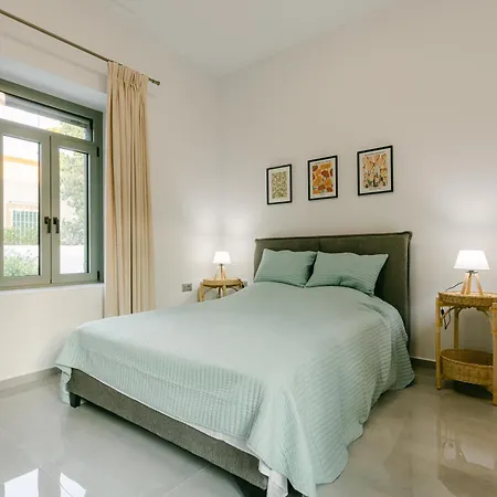 Evgenia's House * Ampavris