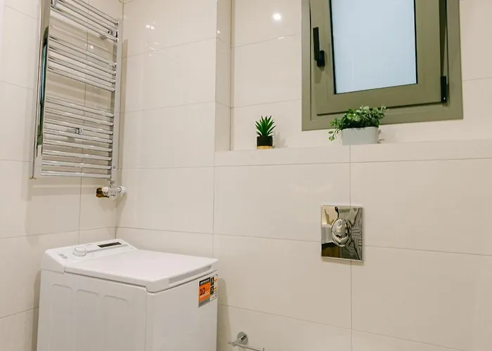 Evgenia's House Ampavris