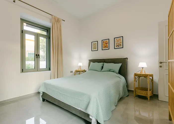 Evgenia's House * Ampavris